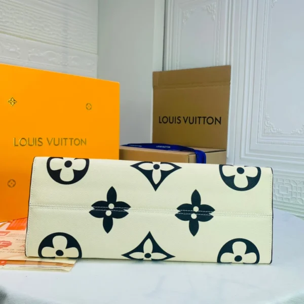 a84142ca-2d911cc9e486.webp Louis Vuitton LV Crafty Onthego GM M45372 41cm, Designer Handbags, Womens Purse, luxury bags