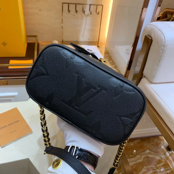 ab6cc57d-549bbc155d20.webp Louis Vuitton Vanity Pm Black 19cm/7.5in, Designer Handbags, Womens Purse, luxury bags
