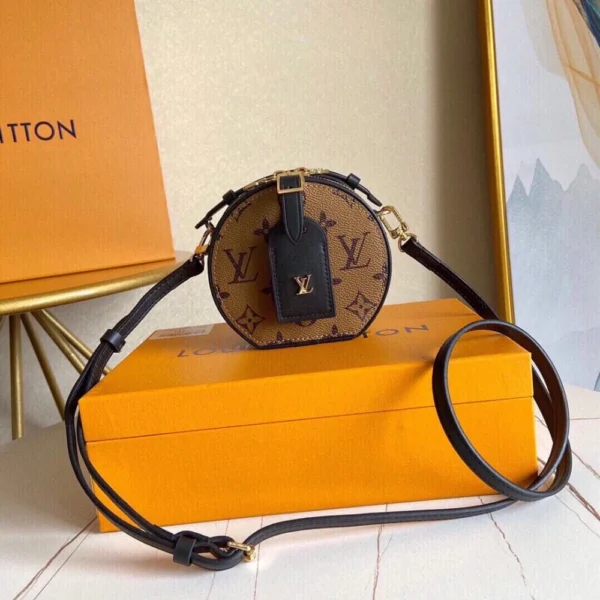 Louis Vuitton Mini Boite Chapeau Monogram Reverse – Women – Small Leather Goods 13cm, Designer Handbags, Womens Purse, luxury bags
