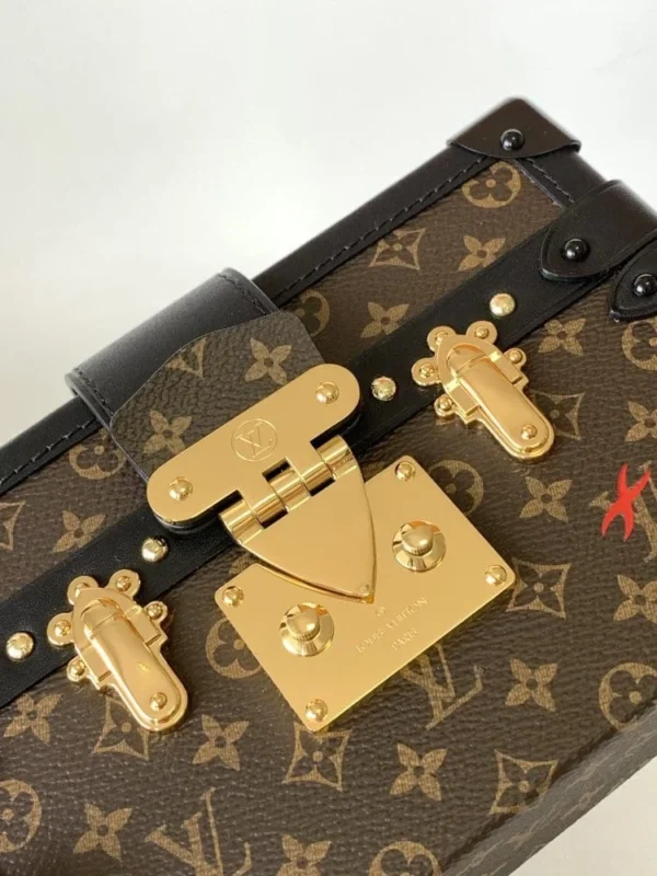 b9ad787e2b18a296e3c0b781a00f8dc6-1542d5eec7fa.webp Louis Vuitton Petite Malle Monogram – Women – Handbags Monogram, Designer Handbags, Womens Purse, luxury bags
