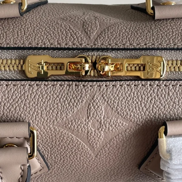 bd9c6630-9de7d6df62bc.webp Louis Vuitton Speedy Bandoulire 25 Monogram Empreinte Tourterelle 25cm M59273, Designer Handbags, Womens Purse, luxury bags