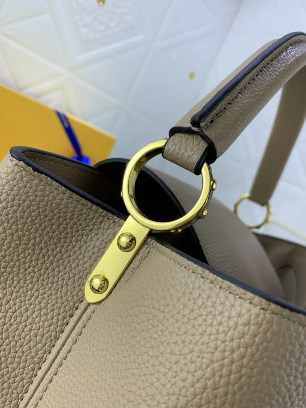 Louis Vuitton Capucines Mm Grey 31Cm M42253, Designer Handbags, Womens Purse, luxury bags
