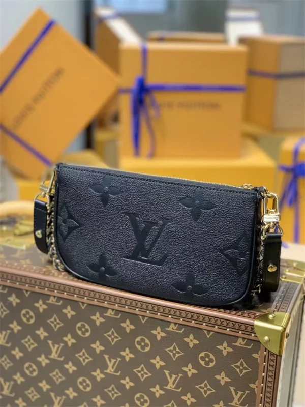Louis Vuitton Multi Pochette Accessoires 25Cm Black Noir, Designer Handbags, Womens Purse, luxury bags