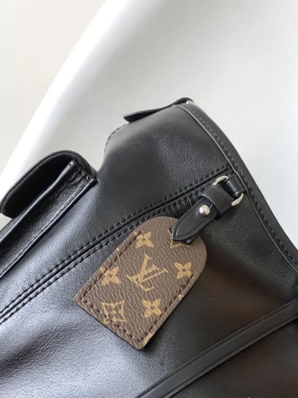 dc75a8a2350319ce3af5df6fdbe0e1cb-81319beb2ca8.webp Louis Vuitton Carryall Cargo Pm H33 – Women – Handbags, Designer Handbags, Womens Purse, luxury bags