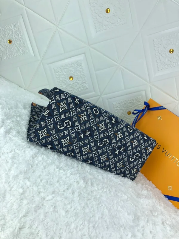 e405f5ec-6de976f210e9.webp Louis Vuitton Onthego Mm Limited 1854 Denim Onthego Tote Medium Handbag 35cm, Designer Handbags, Womens Purse, luxury bags
