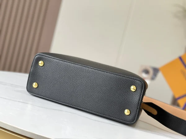 Louis Vuitton Capucines Mm Black 27Cm M59466, Designer Handbags, Womens Purse, luxury bags