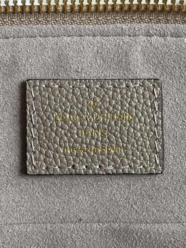 ee29cf0f-c8746a6d18fc.webp Louis Vuitton Petit Palais 29Cm Cr Me, Designer Handbags, Womens Purse, luxury bags