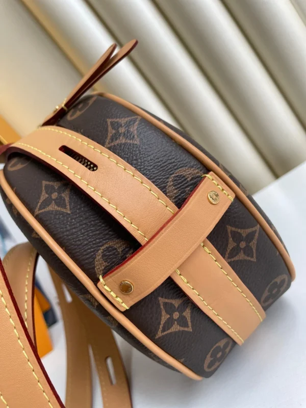 Louis Vuitton Boite Chapeau Souple Pm 18Cm, Designer Handbags, Womens Purse, luxury bags