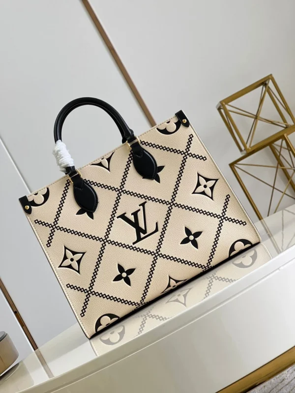 ff718085-0d90881c331e.webp Louis Vuitton Onthego MM Tote Monogram Cream Beige Black 35cm, Designer Handbags, Womens Purse, luxury bags