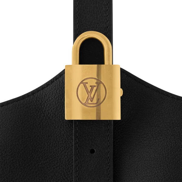 louis-vuitton-low-key-hobo-mm-M24856_PM1_Closeup-view-fe9051670cf1.webp Low Key Hobo MM