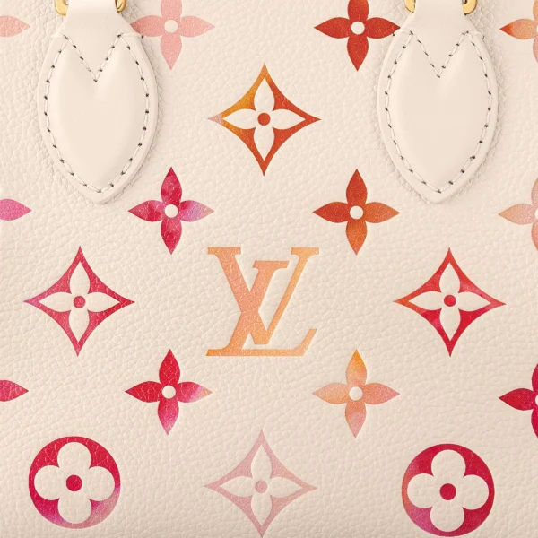 louis-vuitton-onthego-bb-bag-M47115_PM1_Detail-view.webp OnTheGo BB Bag