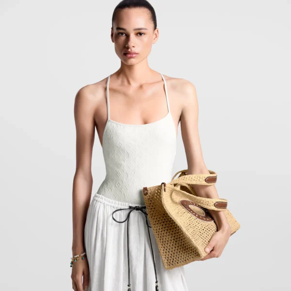 louis-vuitton-onthego-mm-tote-bag-M24723_PM1_Worn-view-d92309644901.webp OnTheGo MM Tote Bag