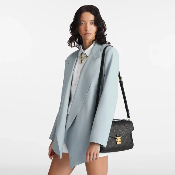 louis-vuitton-pochette-metis-M41487_PM1_Worn-view-654853369491.webp Pochette Métis