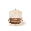 louis-vuitton-pochette-metis-east-west-M46914_PM1_Interior-view-ba6b4a9eee72.webp Pochette Métis East West
