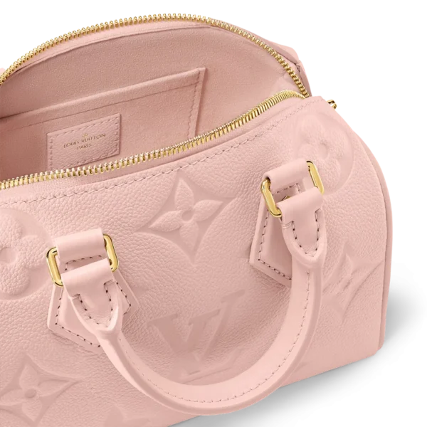 louis-vuitton-speedy-bandouliere-20-M47136_PM1_Interior2_20view-94b6b3520d10.webp Louis Vuitton Speedy Bandoulire 20 Monogram Empreinte Opal Pink 20.5cm M47136, Designer Handbags, Womens Purse, luxury bags