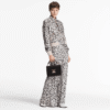 louis-vuitton-twist-mm-M21772_PM1_Worn_20view-8e9ce8077685.png Louis Vuitton Twist Mm Bags Epi Leather Lock Chain Black 23Cm M21772, Designer Handbags, Womens Purse, luxury bags