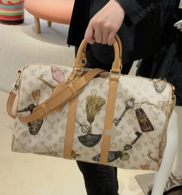 Louis Vuitton Keepall Bandoulière bag 45cm M28780