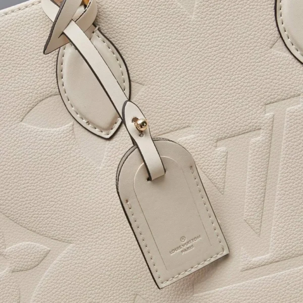 photo_3_2025-06-19_08-43-48-4b6d91d07d55.webp Louis Vuitton LV Onthego MM Tote Bag Monogram Beige 35cm M46531, Designer Handbags, Womens Purse, luxury bags