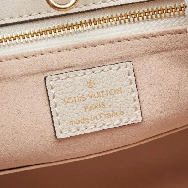photo_9_2025-06-19_08-43-48-23cb212689c5.webp Louis Vuitton LV Onthego MM Tote Bag Monogram Beige 35cm M46531, Designer Handbags, Womens Purse, luxury bags