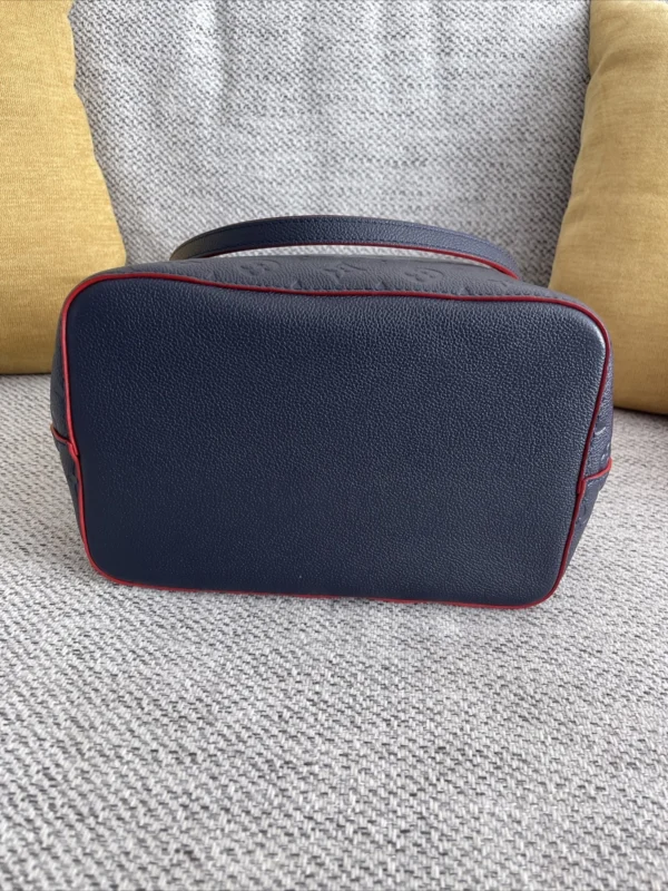 s-l1600-64-b645b42f651a.webp Louis Vuitton N Ono Mm Bucket 26cm/10.2in Navy Blue, Designer Handbags, Womens Purse, luxury bags